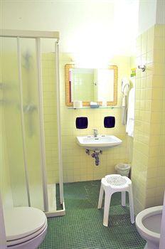 Hotel Capitol 4*