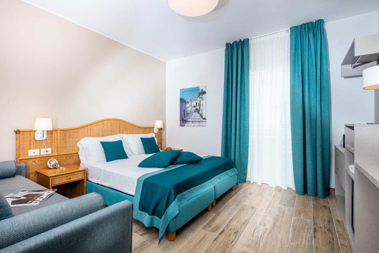 Hotel Capitol 4*