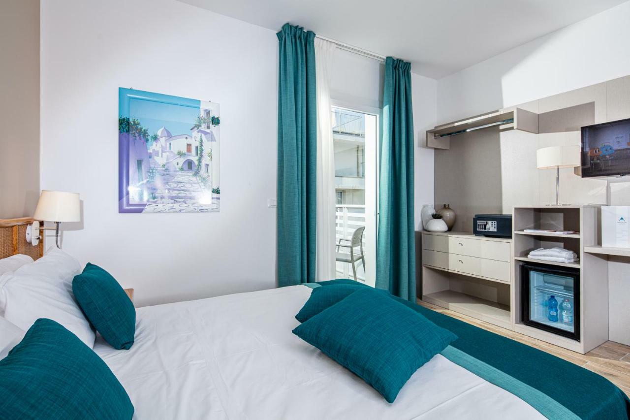 Hotel Capitol 4*