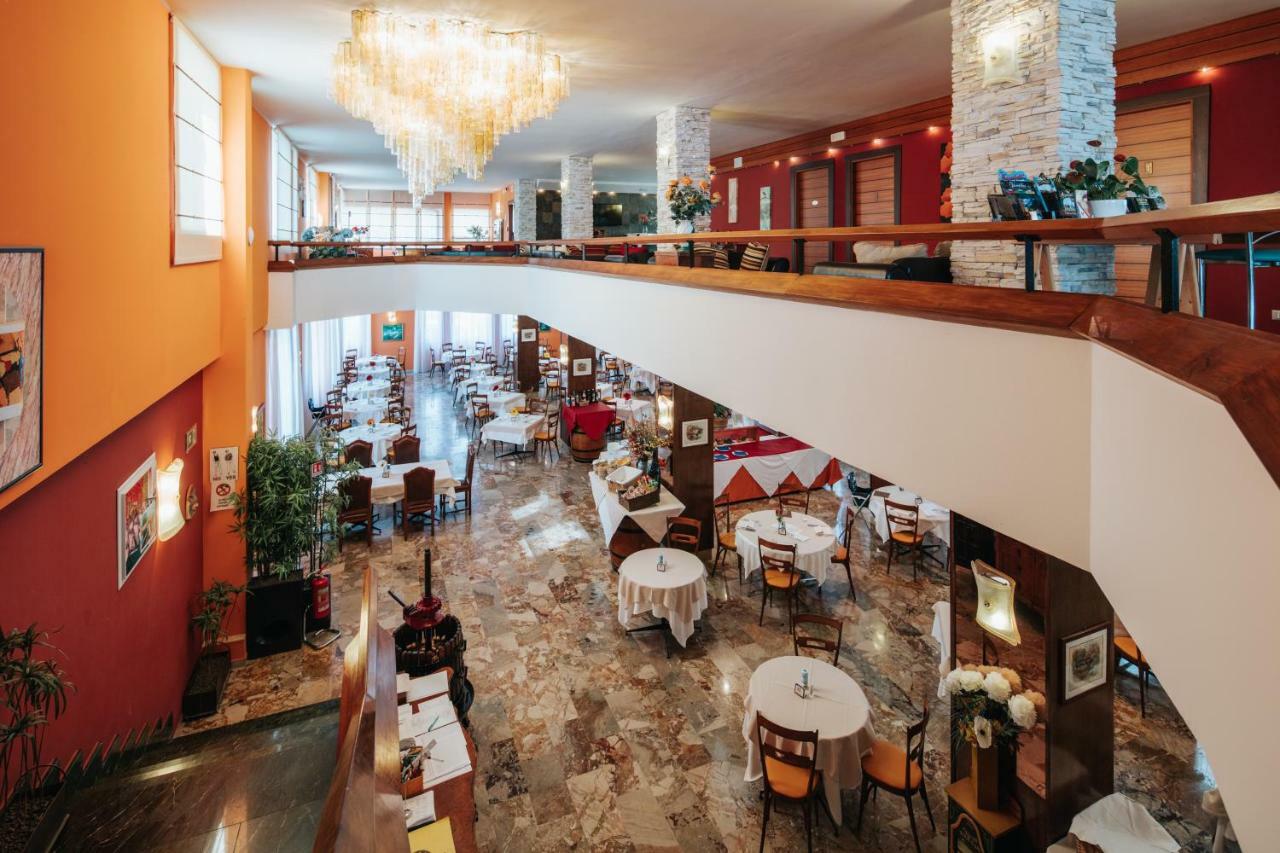 Capitol Hotel 4*
