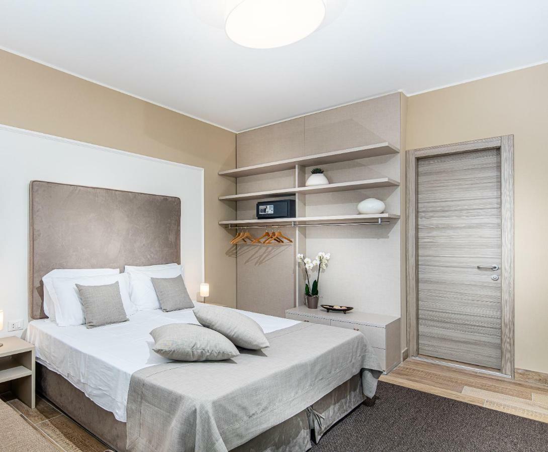 Capitol Hotel 4*